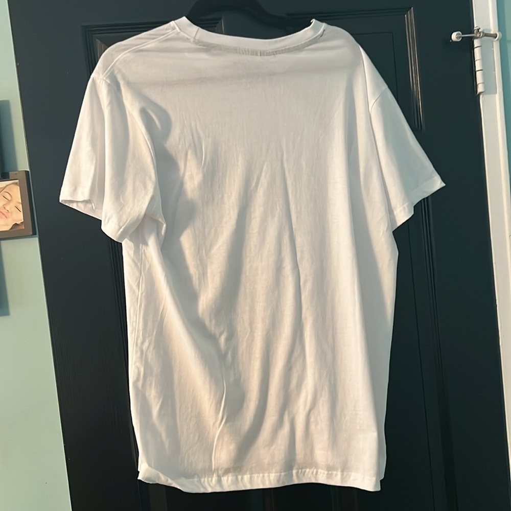 New White T-Shirt with Black Logo Size Large - Picture 4 of 4